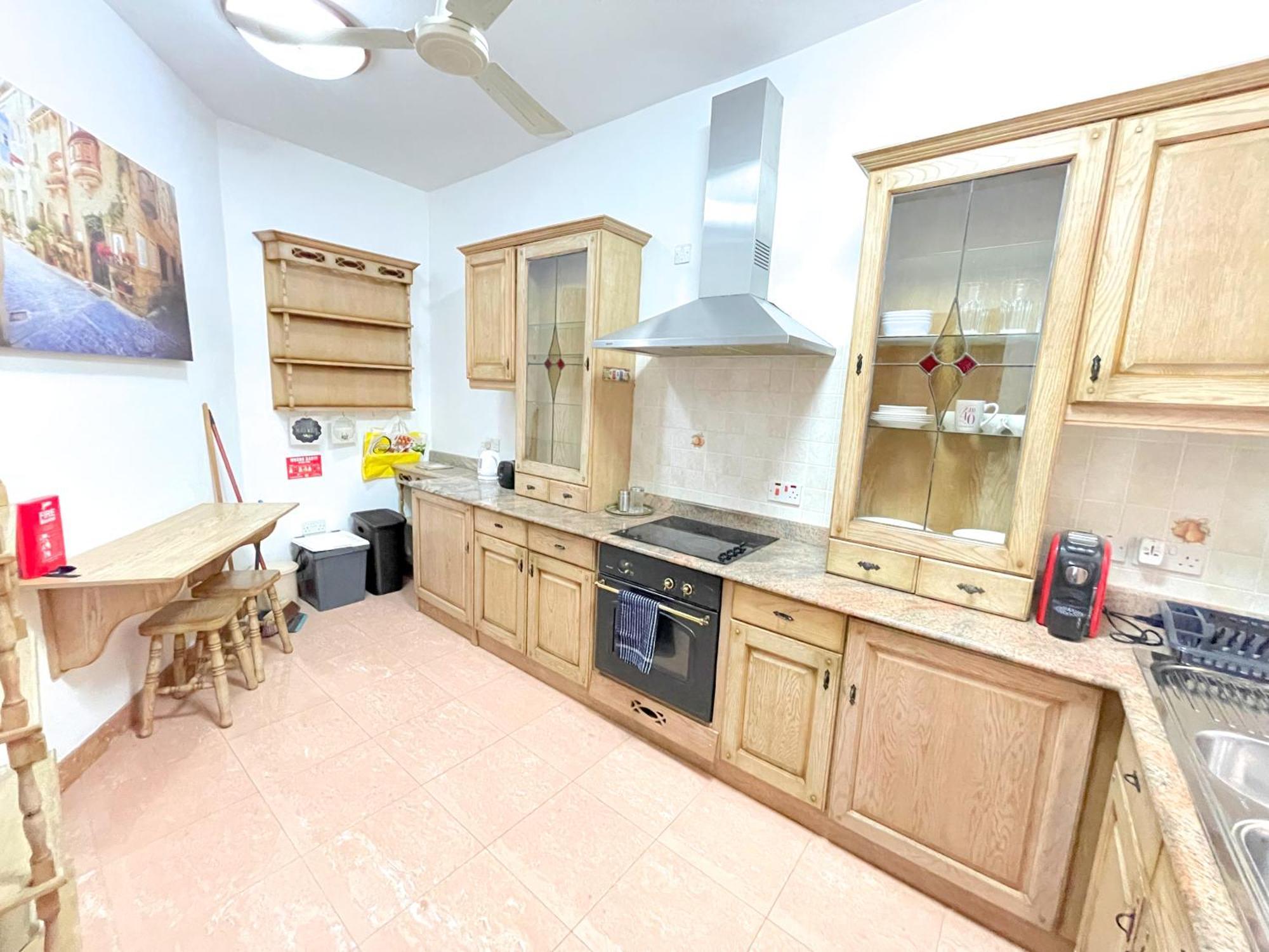 Apartment Charming Coastal In Cosmopolitan Sliema