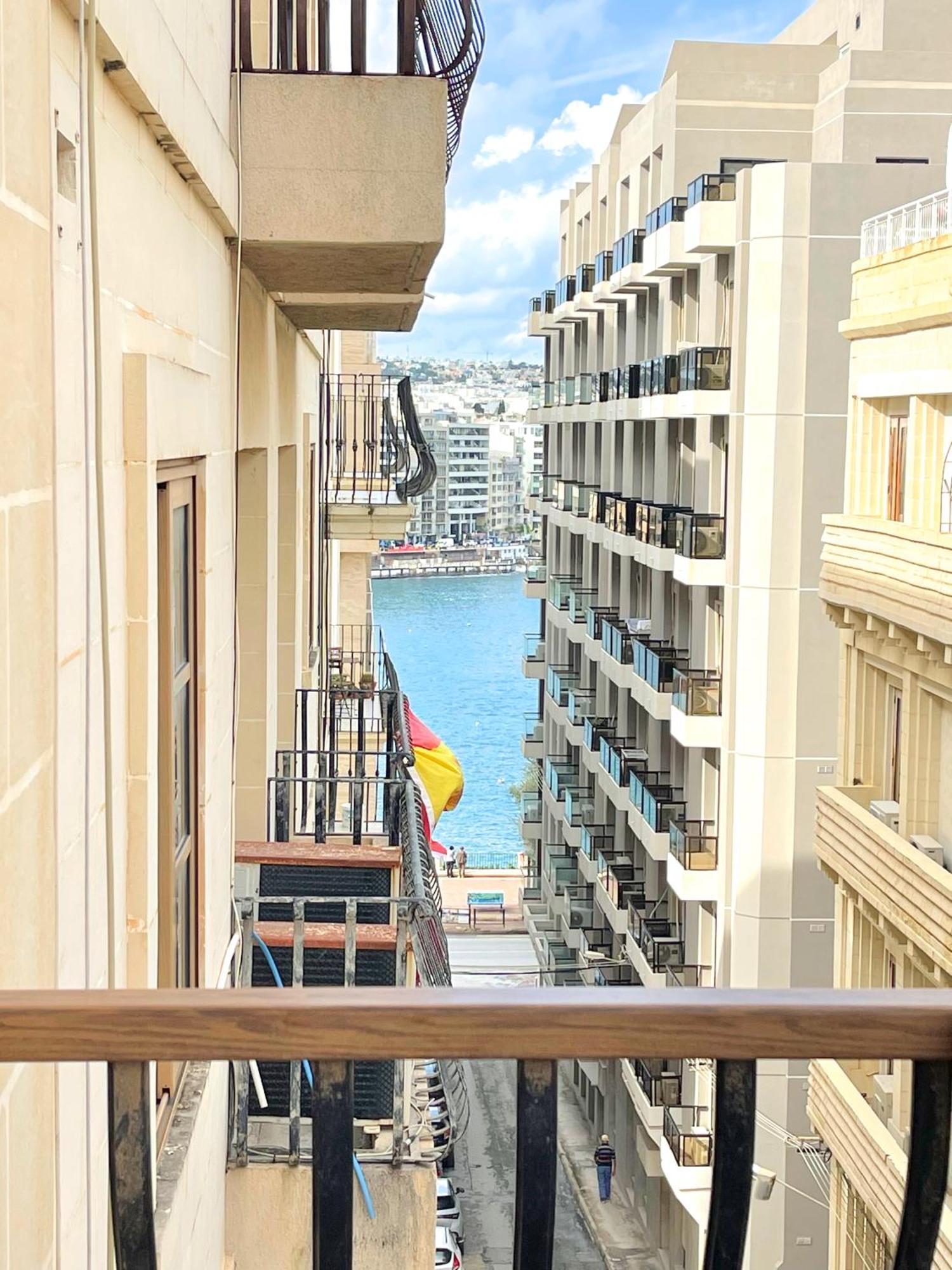 Apartment Charming Coastal In Cosmopolitan